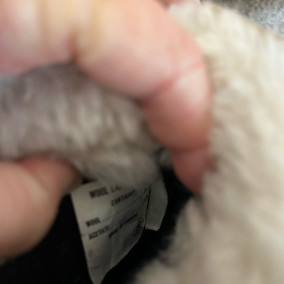 Vintage Sorel Manitou Lace Up Boots. Wool liner with faux fur trim. Y2K. Winter - Picture 12 of 17